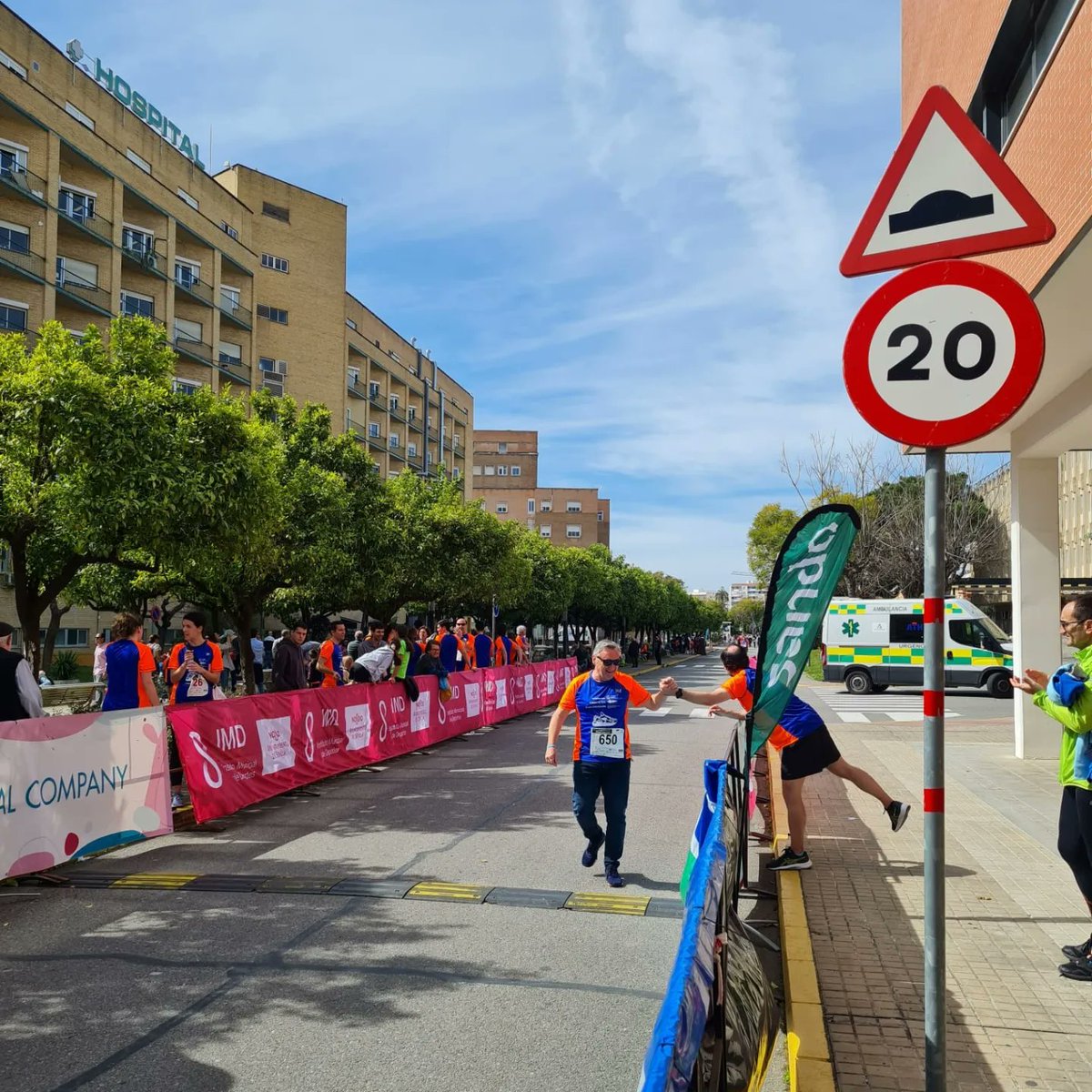 HospitalUVRocio's tweet photo. #marchasalud23 #macrunroc https://t.co/b1zEOnYTAt