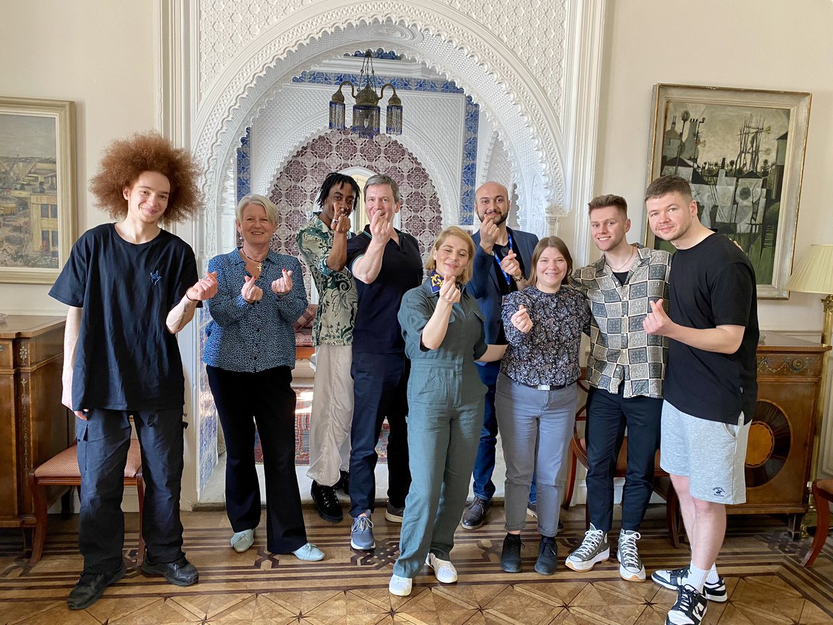 neilmwebb's tweet photo. Such an incredible few days of dance, exchange and new friendships in Algiers. And a huge thank you to HMA Sharon Wardle for welcoming us at the Residence! https://t.co/hQDK5RjjFS