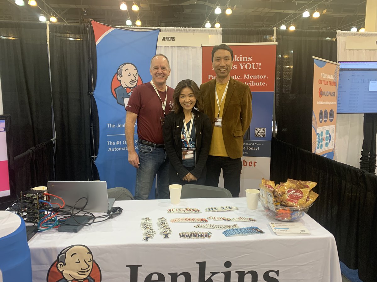 jenkinsci's tweet photo. Last day of SCALE. We're so honored to have a special guest @kohsukekawa visit us at the Jenkins booth. https://t.co/VdSQiokAZe