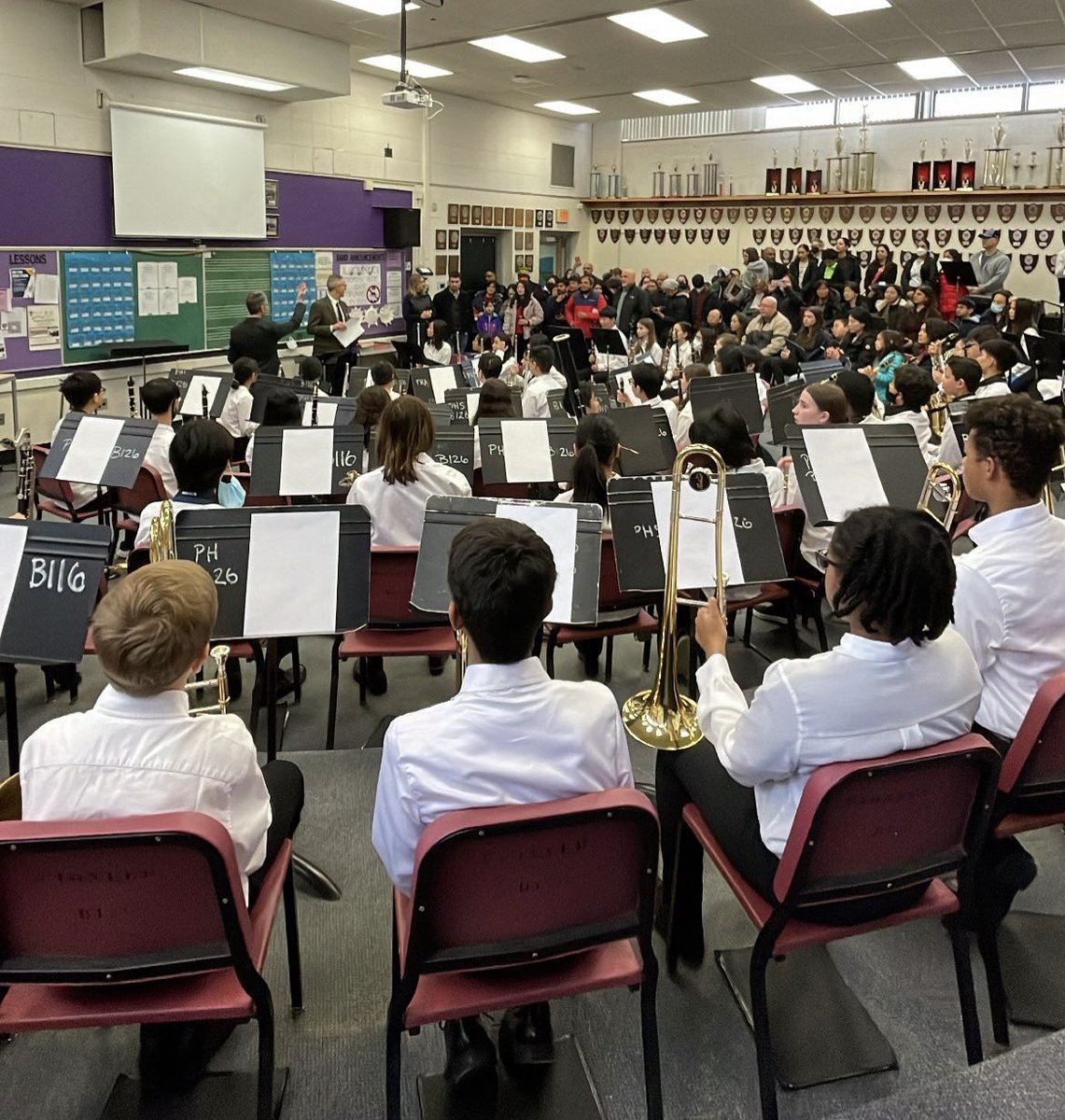 a2pakela's tweet photo. Shoutout to the @A2_ClagueMS Bands scored all “Division I” ratings at MSBOA Band Festival - both 7th and 8th graders got the highest rating you can get! Mr. MacArthur and Mr. Pakela are proud of you!!! @A2schools #worldready #cougarpride https://t.co/t4WmiglNbo