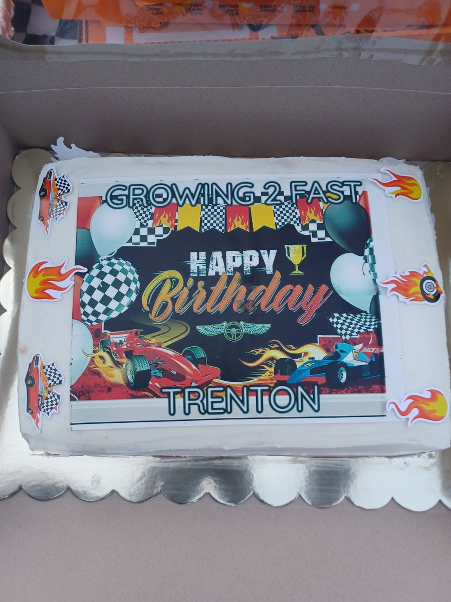 _iamGodSon87's tweet image. Our baby boy Trenton is growing up 2 Fast bruh!!! But he had a great time yesterday with his joint birthday party with my Niece Paris and Nephew London 🚗💨💨🙌🏾 #2Fast #checkouthisfootwork #2Clean #blessed @sackorie