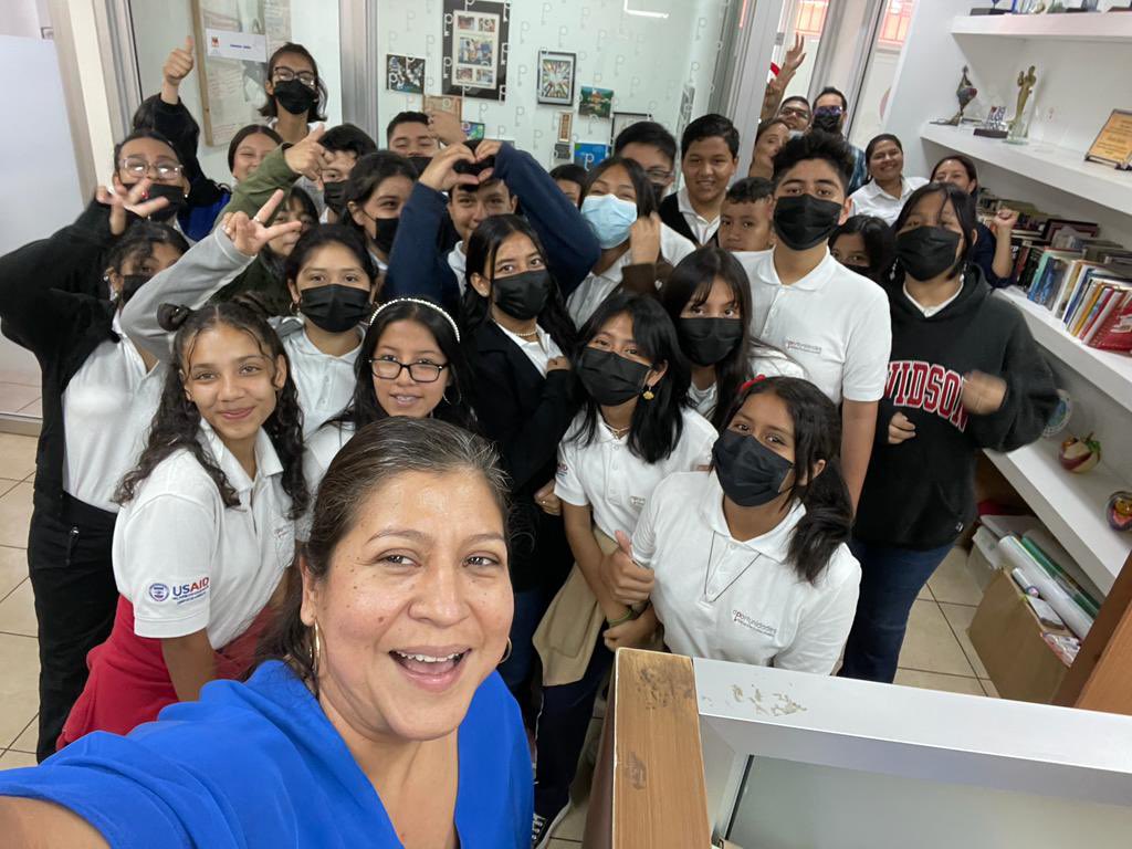 JuanaJule's tweet photo. Dos días increíbles conociendo a nuestros estudiantes de San Salvador, Santa Ana y Sonsonate.
You are unstoppable 👏🏻
#CiudadanosOportunidades #FunDayAtWork https://t.co/uIbP0CjWxw