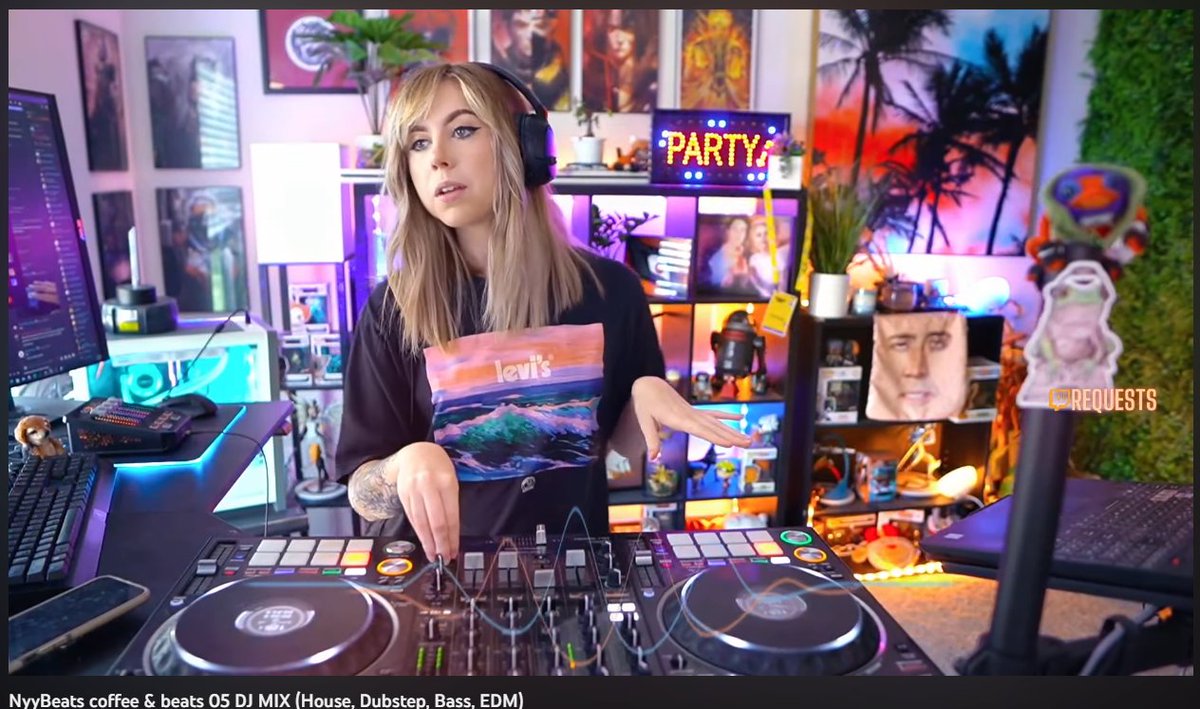 NyyBeats's tweet photo. HAPPY SUNDAY IT'S TIMEEEEEE 🧡

Thank you for your kindness and patience with this new set as always 🧡 it's been a few weeks but we are getting back into routine :-) 

5TH offline set is officially LIVE over on YT ❤️
I hope you enjoy and let's have a rad one  🧡 https://t.co/4TVssd82PT