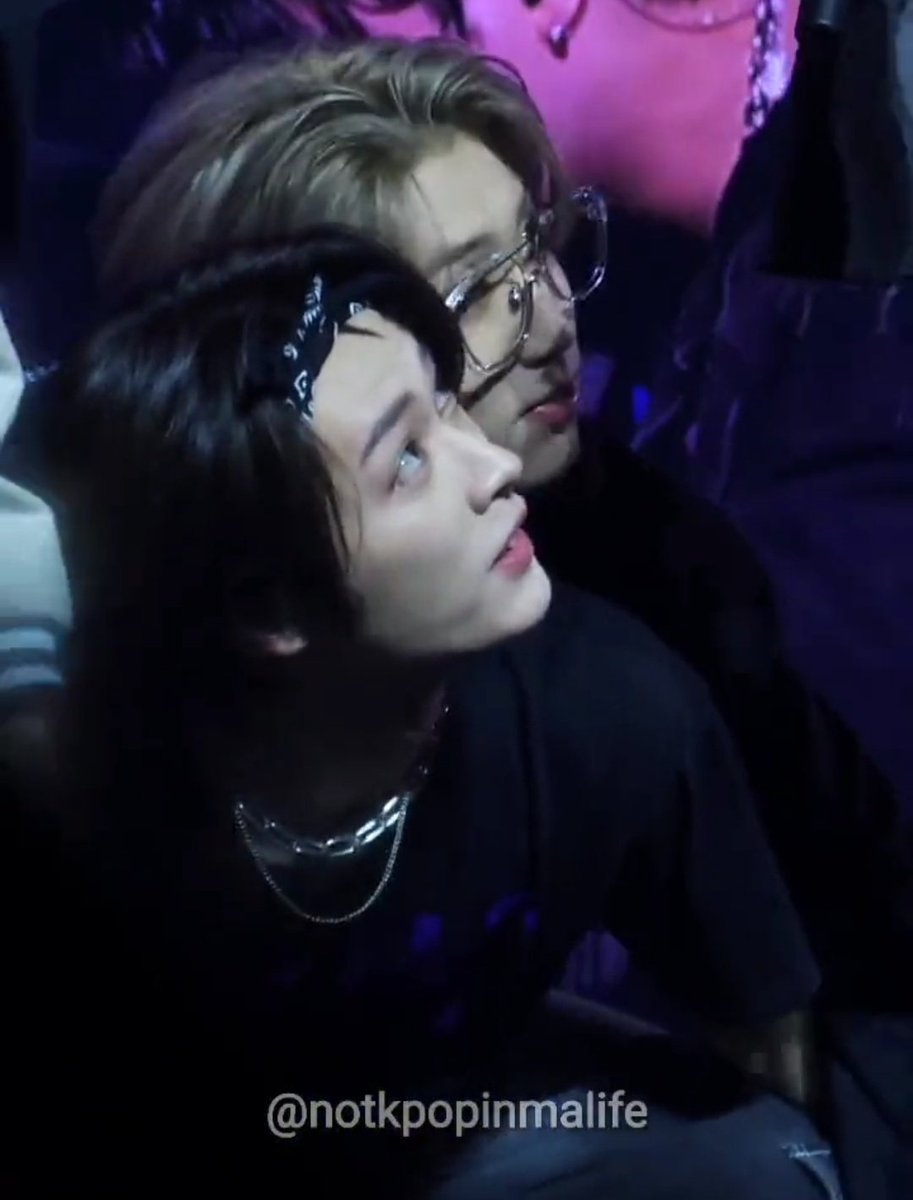 smolsungies's tweet photo. no matter what comes in the future, they can always be by eachother's side for sure♡ https://t.co/q7HCCUlWRT