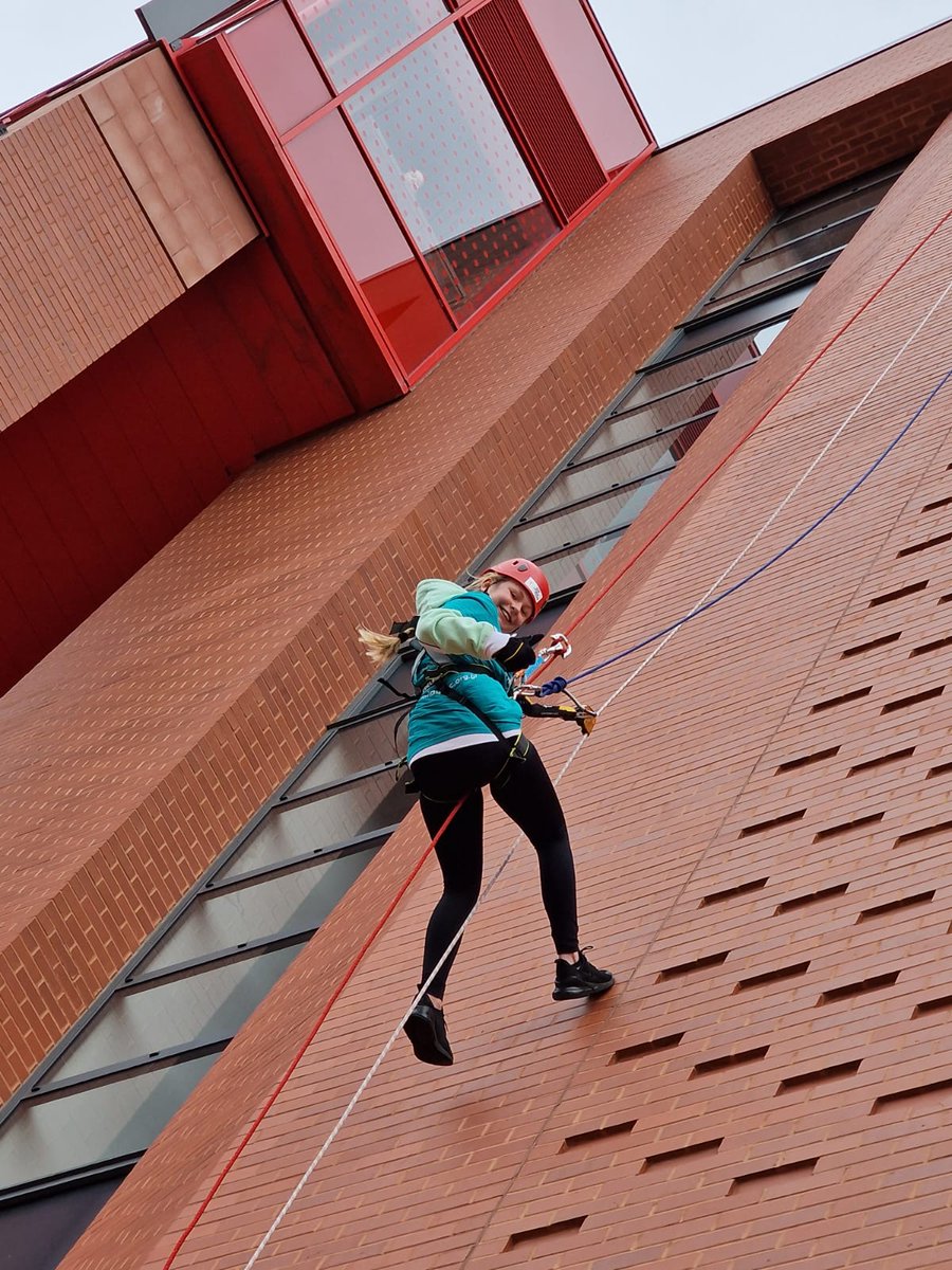 ria1417's tweet photo. LFC abseil completed, to raise money for Clatterbridge Cancer Charity, all absoloutley smashed it! 👏 @CCCNHS @LFC #LFC #clatterbridgecancercharity https://t.co/HXvZoOPeRs
