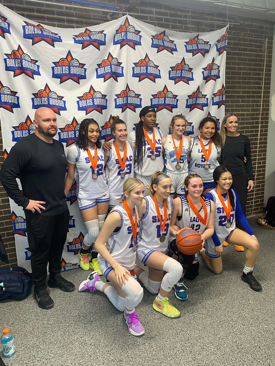 natgcollins's tweet photo. They just couldn’t run with the Royals 💙🧡 https://t.co/apcSkBK8qv