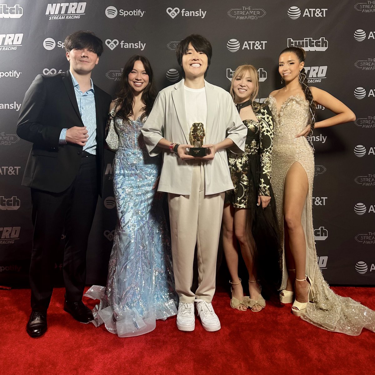 OfflineTV's tweet photo. best content organization!! 💛👏🏼 https://t.co/8xHWn9t5sd