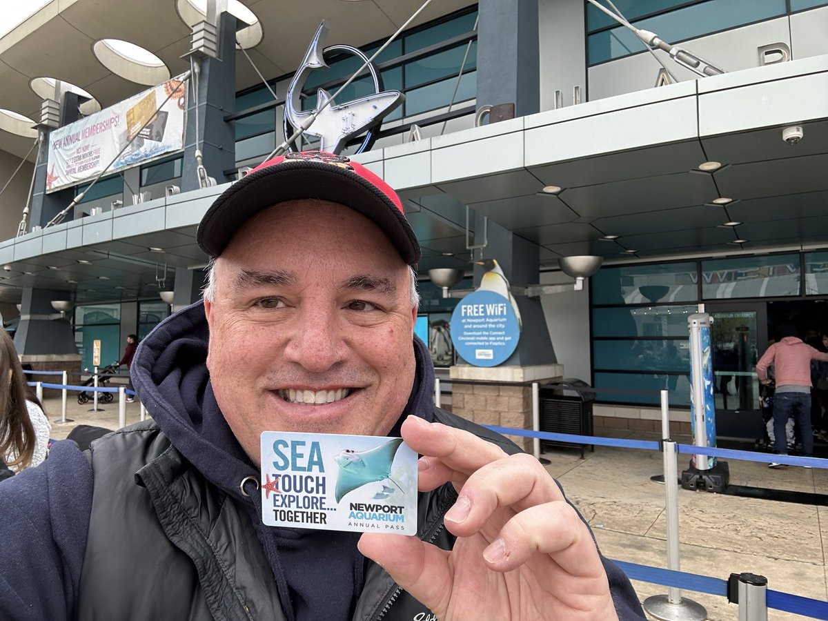 cincygreghoodin's tweet photo. #gettingfishywithit @NewportAquarium #sundayincincy #sundayvibes @NewportOnLevee @meet_nky https://t.co/3YsgNbTWeR