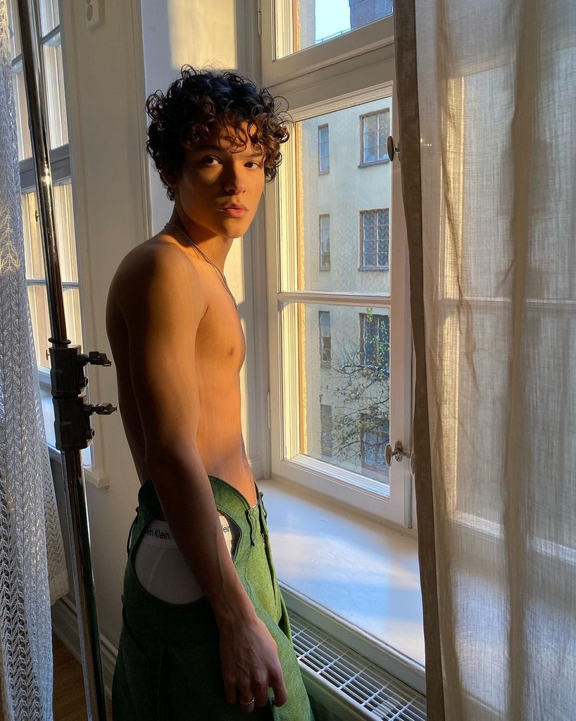 Omar Rudberg, fecha essa janela!