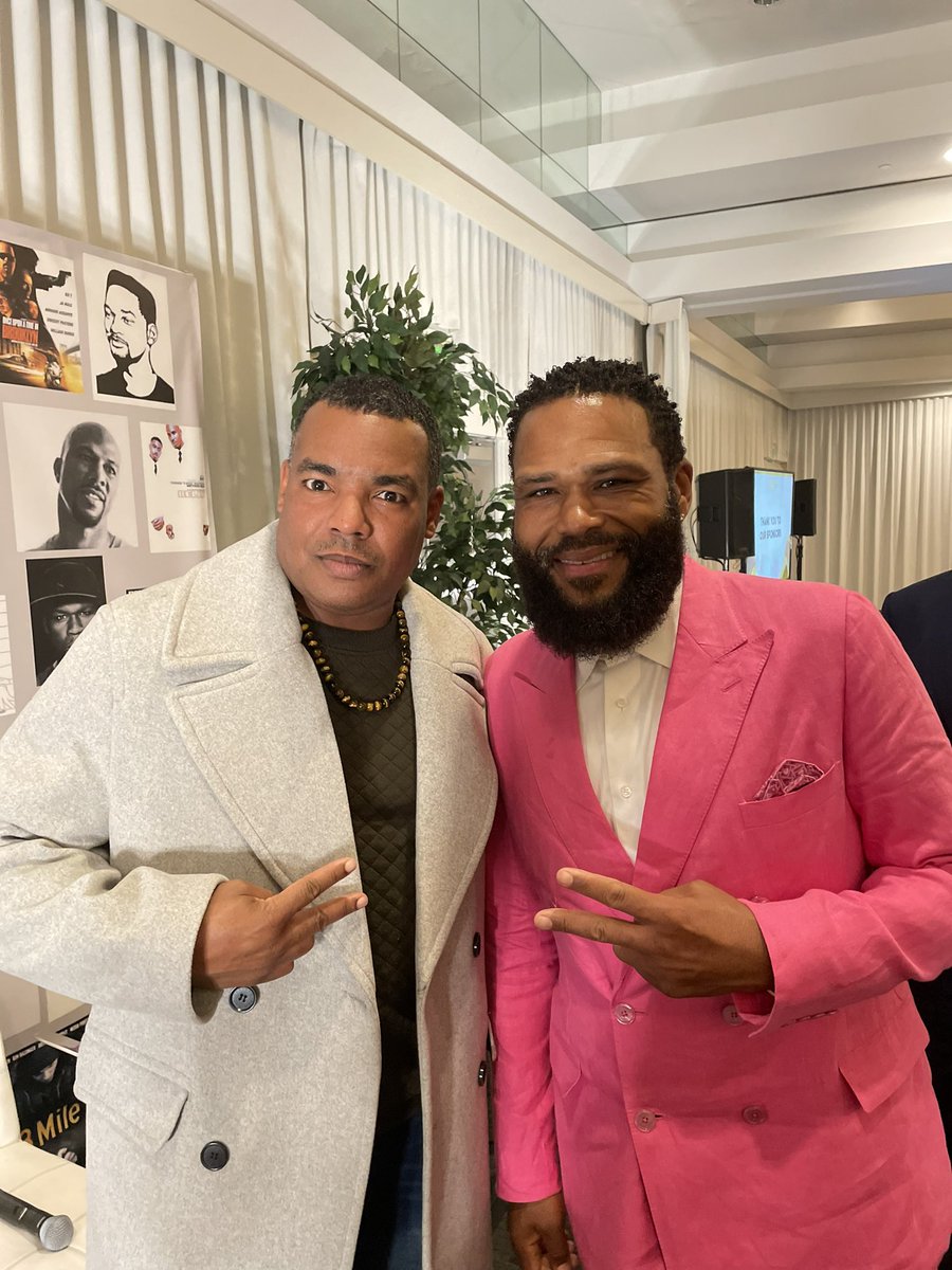 RayLeonardJr's tweet photo. Pre Oscars shenanigans!  #dnice #albsure #anthonyanderson and more. #influencersbrunch #rayleonardjr @OVATIONZ_EVENTZ https://t.co/6vfSAMICfR