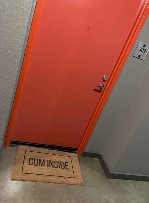 My front door yes or no? https://t.co/KK5jzLshFl<a href="/tag/findom"class="tags"><span>#findom</span></a>