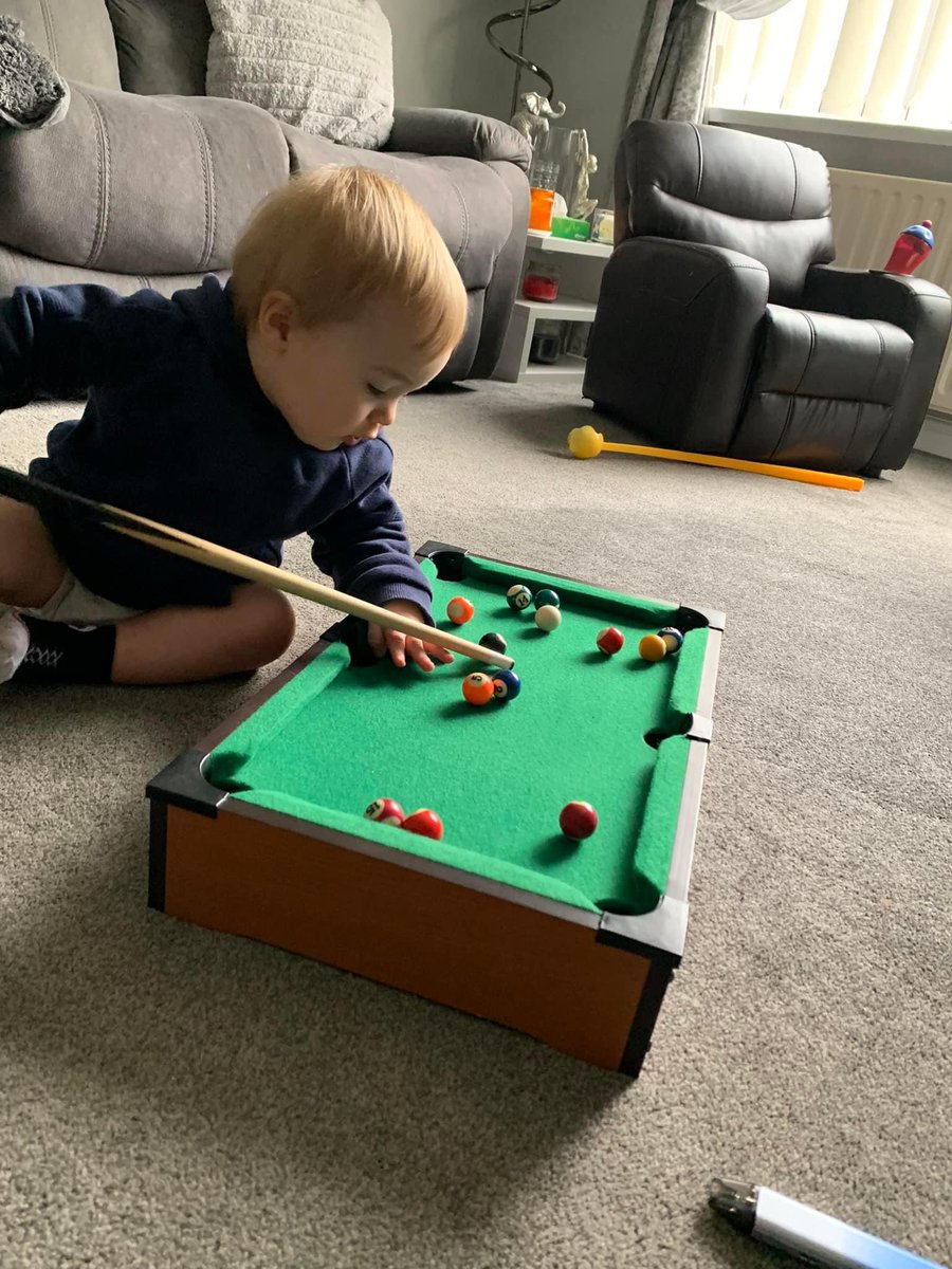 beth_leemin's tweet photo. How it started😂😂 @ronnieo147 @Snookerlegends @BBCSport @BBCSnooker @WeAreWST @ChampOfChamps @grovesnooker https://t.co/lSUyJ6Rmdc