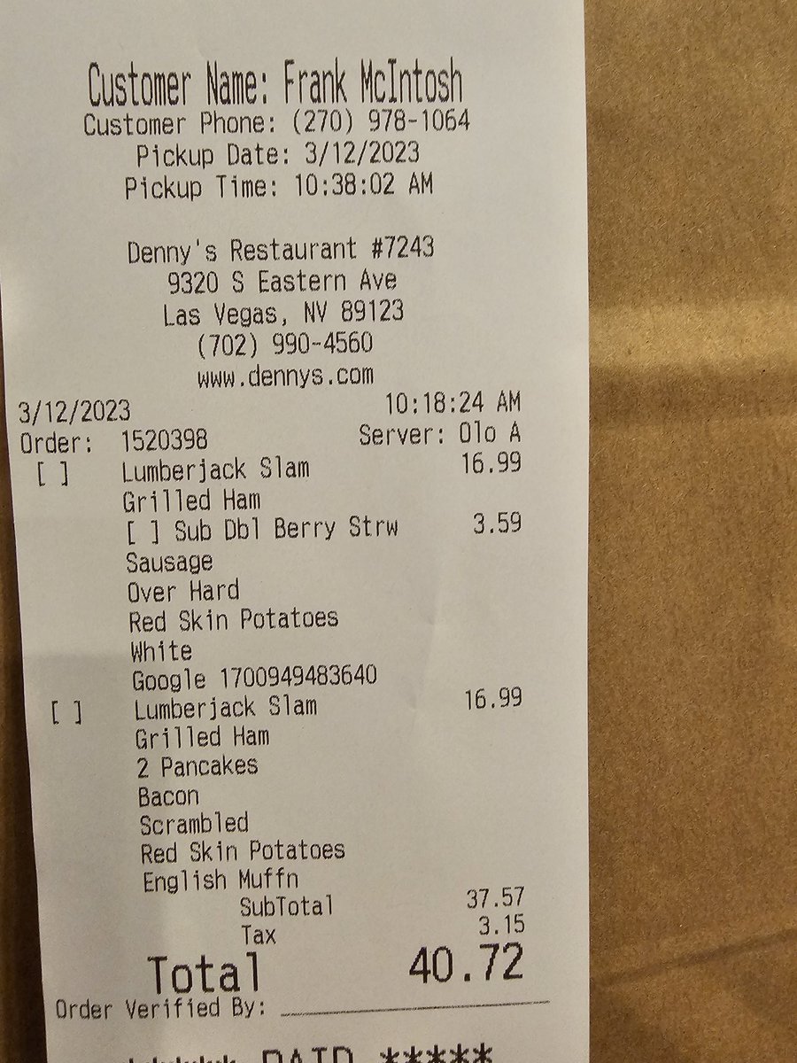 OptimacePRIME's tweet photo. @DennysDiner  THIS IS RIDICULOUS!!! EVERYTHING WAS WRONG!!! Pic 1 is my receipt. pic 2 is what I got. Wrong pancakes, wrong eggs, no potatoes, no toast, no muffin. Didn't even get utencils/napkins or syrup. DO BETTER!!! https://t.co/6RsBcchlCr