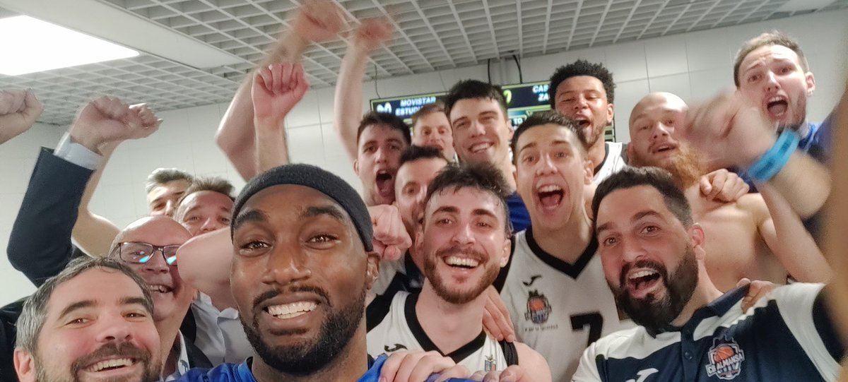 CBAlmansa's tweet photo. Ya teníamos ganas de hacernos una foto así... ¡VAMOOOOOS! 🔥🔥🔥

#JuntosSomosMásFuertes #LaFuerzaDelEquipo https://t.co/hhkIxhpX8T