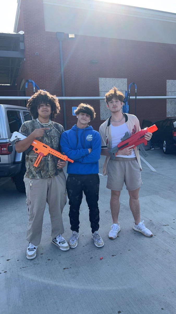 Big_Slim_5's tweet photo. Tommy DQ, Julius takes out Brady and the big slim 6 walks away with a dub @shsnerf23 https://t.co/tZBiecBy5E