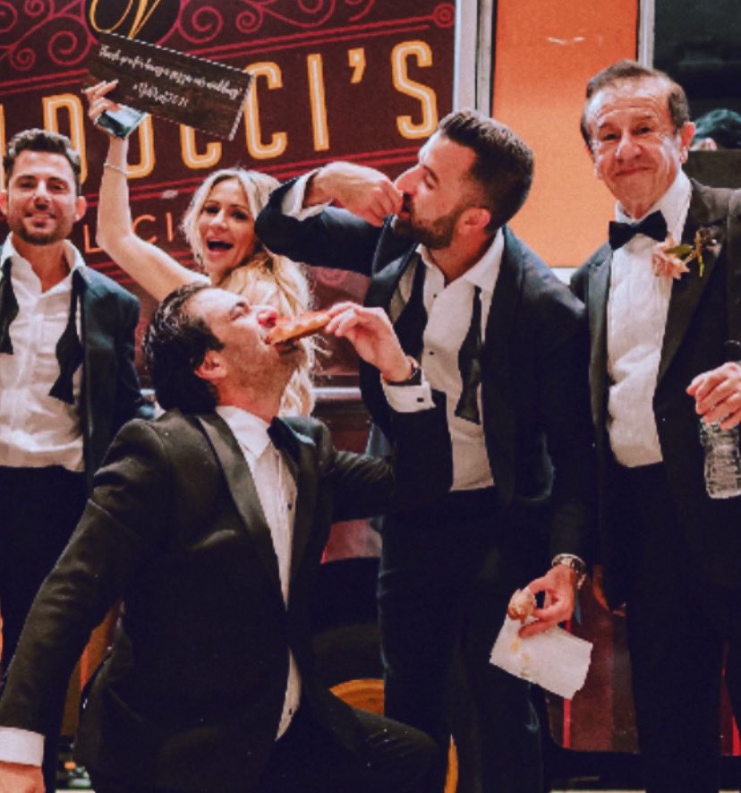 Valduccis's tweet photo. Best Afterparty Family run 
#valduccis #Catering #wedding #events #Oscars2023 #pizza #zeppole https://t.co/5yCial0bJp