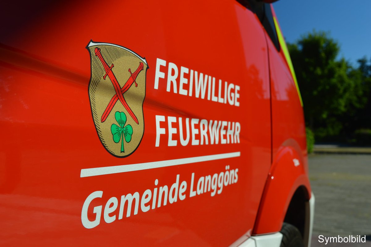 🆘- Ölspur
📆- 08.03.2023
🗺- Lang-Göns
🚒-
➡ LZ Lang-Göns

Ölspur auf Betriebsgelände, keine Gefahr für die Umwelt.

#einsatz #langgoens #dumitunsfueralle
Bericht: feuerwehr-langgoens.de/index.php?opti…