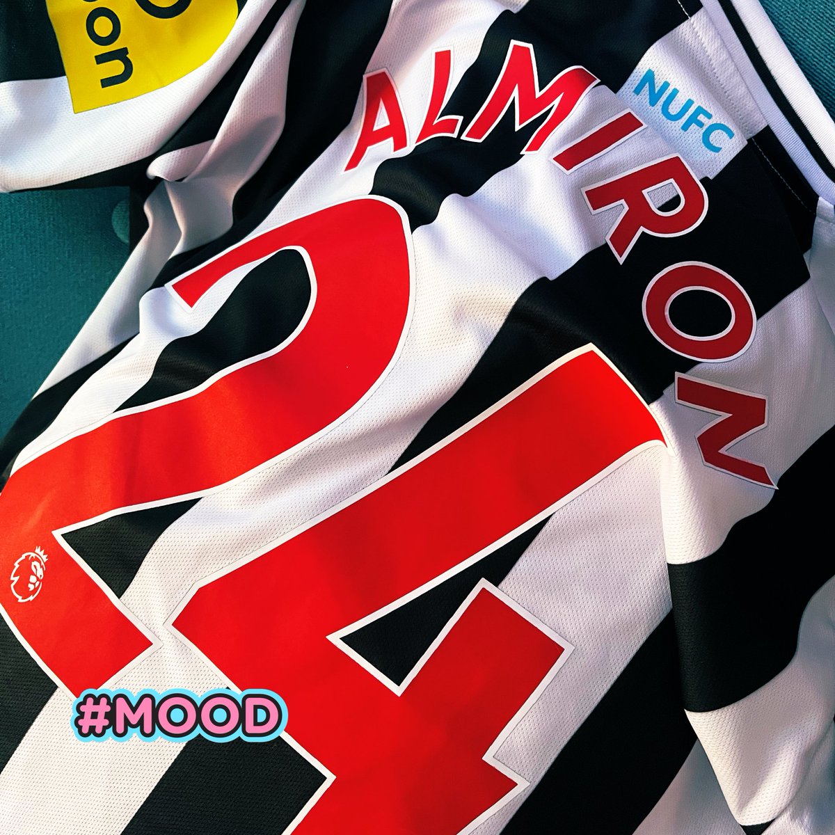 TinyMick11's tweet photo. @NewcastlePy #Almiron #newcastlevswolves https://t.co/L7I80F0yS7