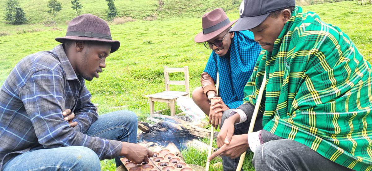 MAbdallaziz's tweet photo. We had time for this too🤗

Aho utuye uyu mukino bawita ngwiki?

#Visitbigogwe #VisitRwanda https://t.co/cGqpTKaOb2