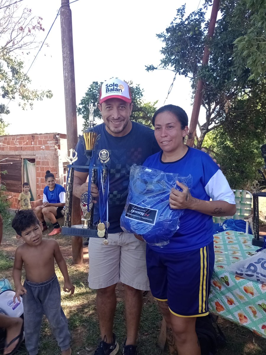 joa1984's tweet photo. Gracias a las chicas de Barrio San Jorge por invitarnos a participar del torneo.
Sabemos que necesitamos más inclusión para esta Posadas integrada que queremos junto a @SoledadBalan. #EsConSole
@rovira_carlos @passalacquaok @lucasaromero @cristianstanga https://t.co/qtsuqBqUbG