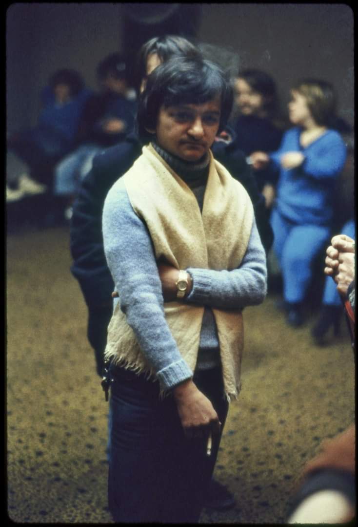 Today I was sent this photo, I've never seen it before. 
#StarWars #ROTJ #Brethupp #ReturnOfTheJedi40years #ReturnOfTheJedi
I was 25yrs old. 
Ewok Rehearsals, London, Elstree Studios 1982
Thanks to Star Wars behind the scenes society and 
Ben Solo Ageros for useage.
