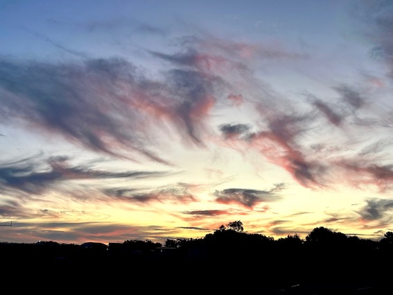 Read my new post (Glorious Skies!) I've just posted it on Barrie Lawrence - is.gd/5amCGh