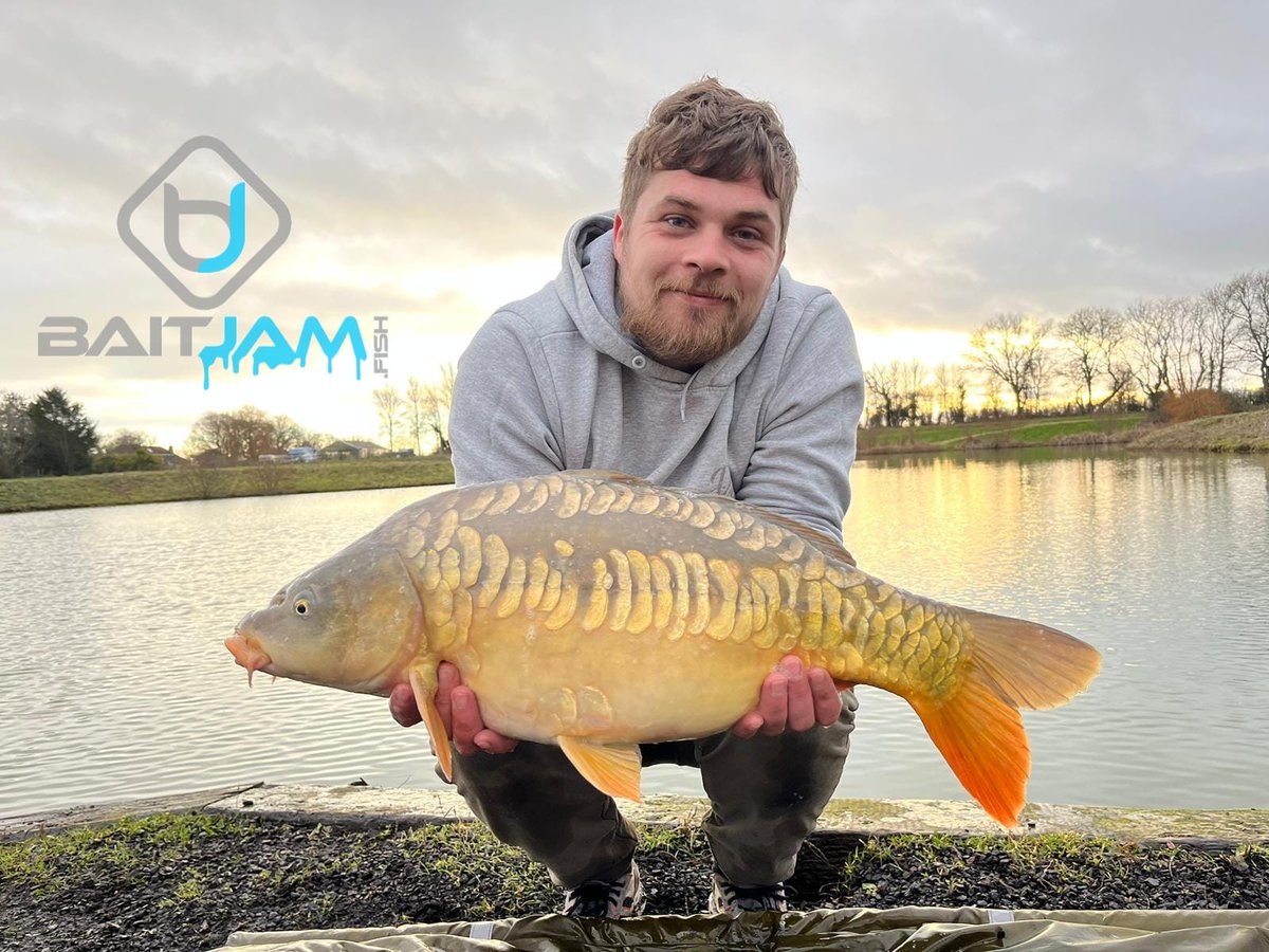 BaitJam's tweet photo. Matt captured a couple on a recent session using a Krill Critter Wafter over a bed of crushed Krill Critter Boilies and Bloodworm-X Pellet 🐠
https://t.co/SDE0sqrcrB
#baitjam #teambaitjam #krillcritter #bloodwormx #carp #carpfishing #carpangling https://t.co/4LfcMhTjk7