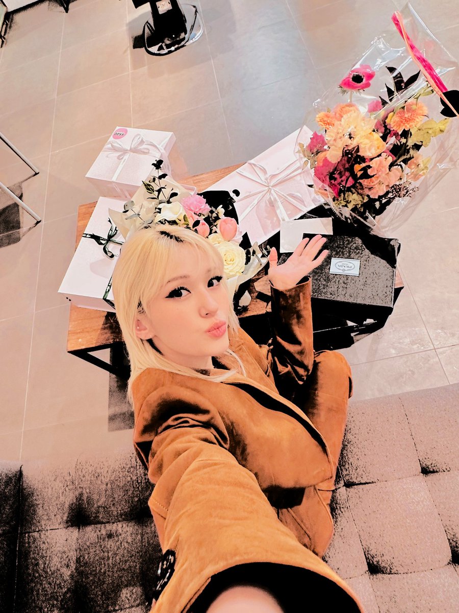 roxsmi's tweet photo. ⠀⠀

  ﹙❪ dᎥᥝrɣ₊𖦹̸̲bøxᡧroxsmi˿❫
❛uρ➧͢dᥝtəd⇡₍☁️৴ⲙi◂◂͟house
bugün bulunduğum bu orta
mı kesinlikle sizler de görme
lisiniz! hediyelerinizin hepsi
için çokça teşekkür ederim! 
 𑂻𑂴soےⲙi❜s⇡dᥝᎥlɣ⌱sns💭box
   ﹙❪ təⲙ⑆ρus∔12›mar⤸₊❏❜

ㅤ https://t.co/mTuLKQiQaF