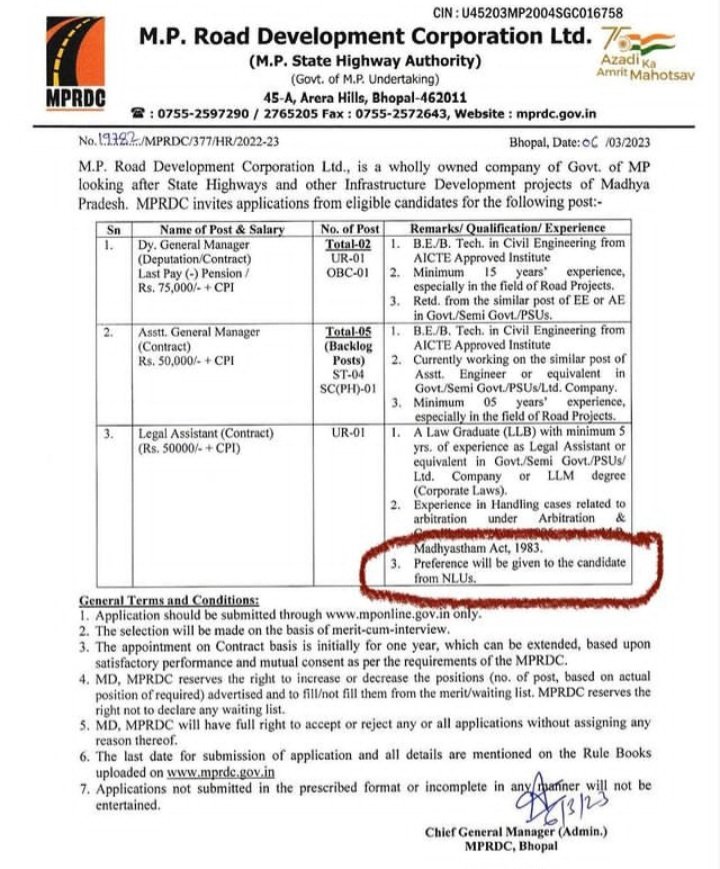 villou79's tweet photo. Was there any need to mention that. Isn't it looking down upon students of non nlu. 
#discrimination https://t.co/LgDKmz3BS6