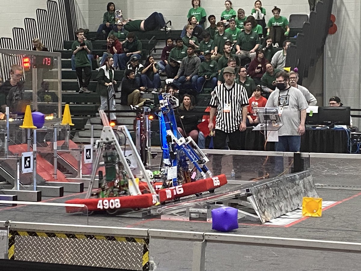 ckhoo_gem's tweet photo. Great efforts yesterday! Ready for the playoffs.@DuxburyHS @DuxburyRobotics Go #4908 https://t.co/79bO0Cl2cl