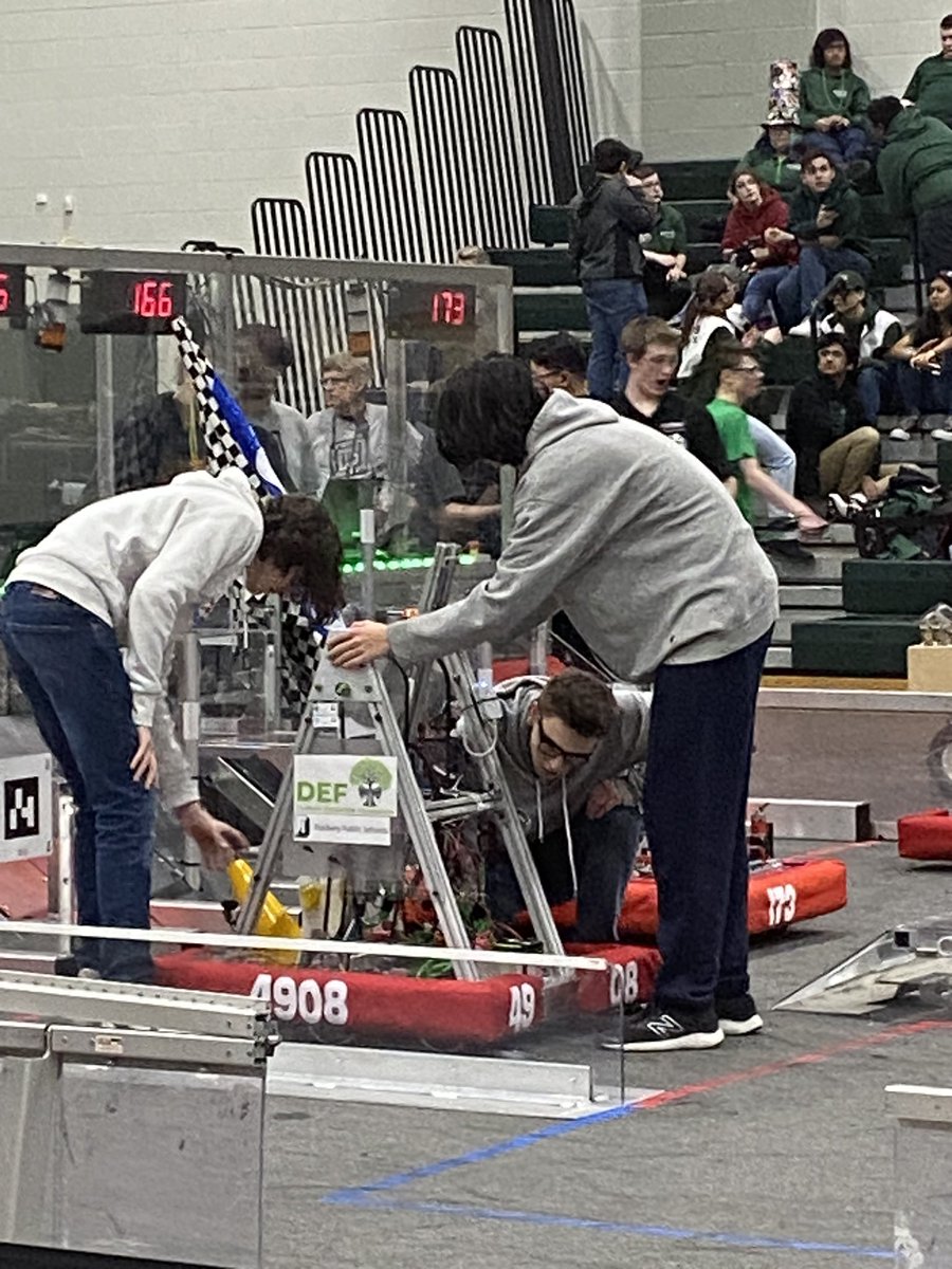 ckhoo_gem's tweet photo. Great efforts yesterday! Ready for the playoffs.@DuxburyHS @DuxburyRobotics Go #4908 https://t.co/79bO0Cl2cl