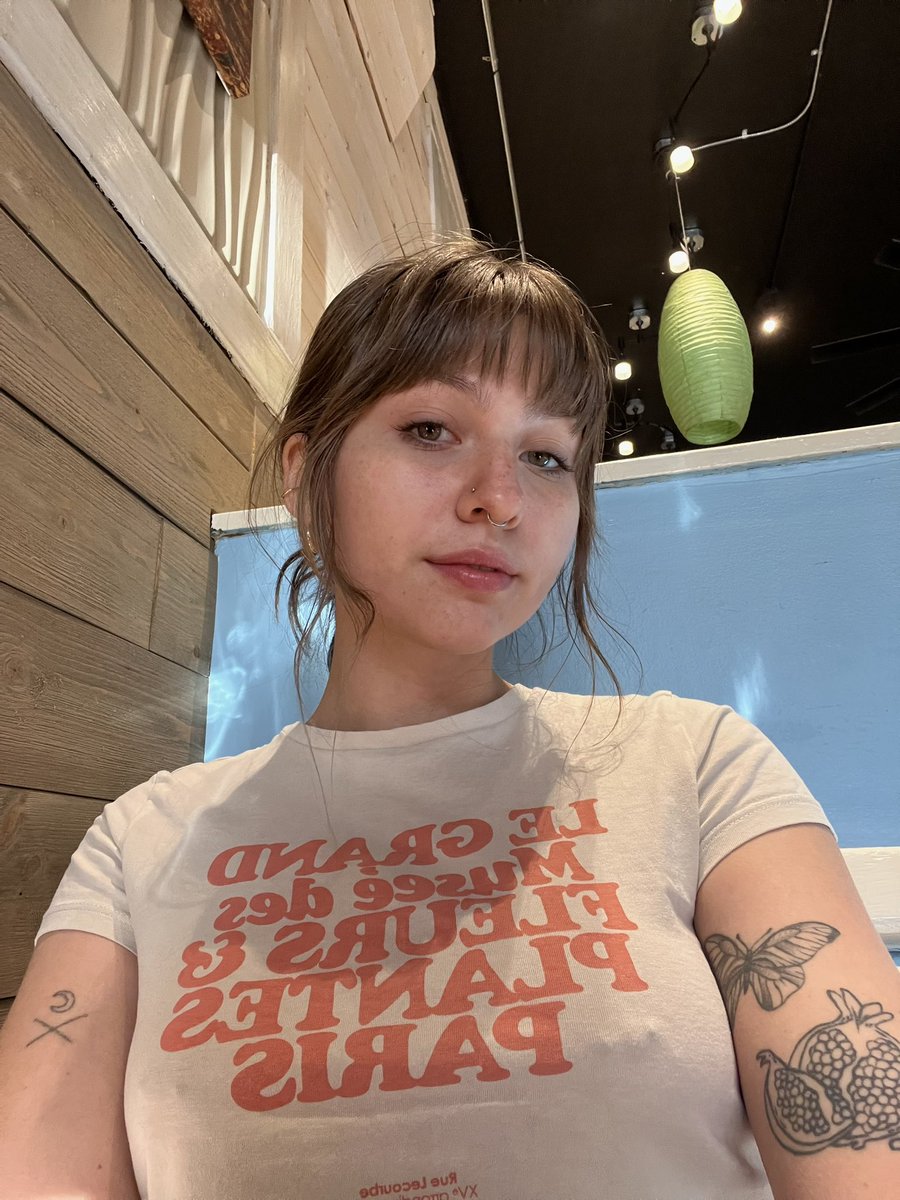 javithyme's tweet image. happy sunday ☆