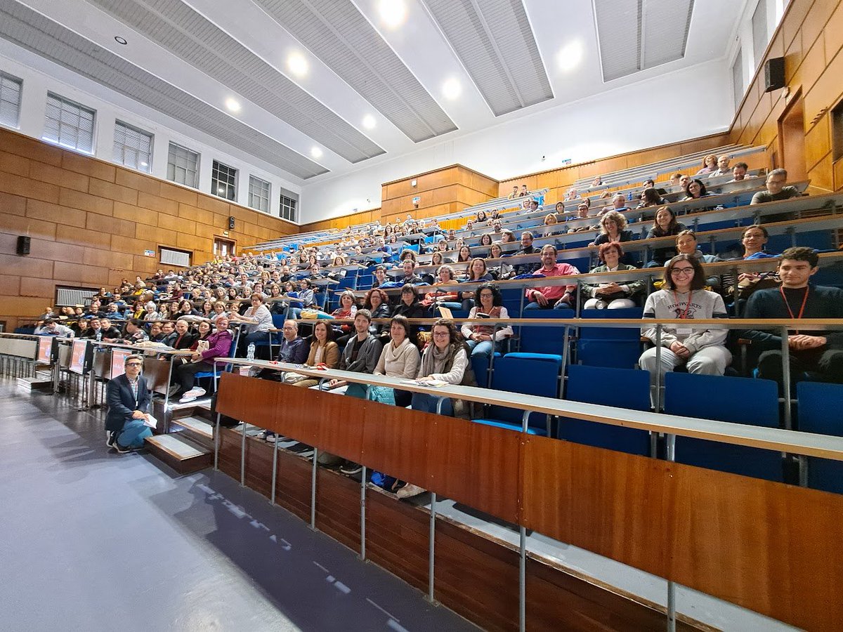 SAPMciruelos's tweet image. Hablando con algunos compañeros/as, hemos creído que sería buena idea aprovechar la #VJEMA para crear un grupo de Telegram «Educación matemática en Aragón», al igual que hay en otras CCAA, para interactuar y estar al tanto de todo. Estáis invitados.
👇
t.me/EducacionMatem…