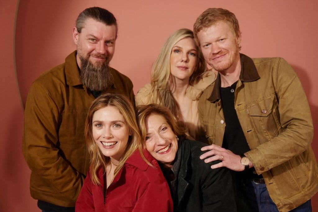 I simply adore this group of people! The absolutely extraordinary cast of ⁦@loveanddeathhbo⁩ ⁦@hbomax⁩ …the brilliant #elizabetholsen the amazing #jesseplemons the sublime #lilyrabe the fantastic #patrickfugit