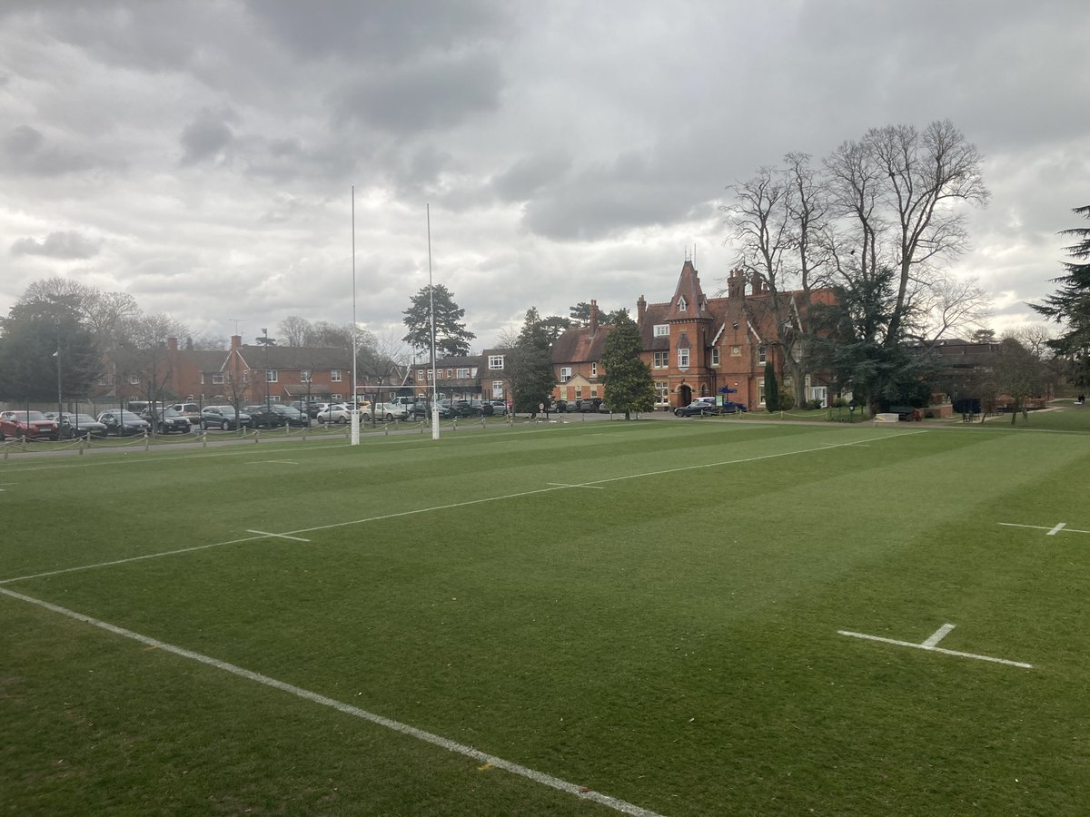 RobCourt89's tweet photo. Last week was weird. Sometimes overcast, sometimes snowing a blizzard, sometimes clear blue skies. Always cold though!

2 out of 3 rugby 7s tournaments played &amp; completed. 

Bring on the warmer weather now! https://t.co/KqXLjMPGBJ