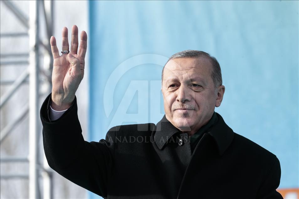 #AKPartiyeOyÇok
Biz yere düşeriz

Sözümüzü Yere Düşürmeyiz 

VAROL REİS