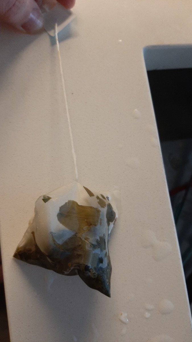 Happyh313's tweet photo. @Starbucks are these compostable?  If not maybe some research how to make them biodegradable?  Maybe a hemp, bamboo or the like there's a pretty decent sustainablevwood native to China as well.  Great job removing the staple.  Your an awesome socially responsible corporation! https://t.co/fsxvKnYXGa