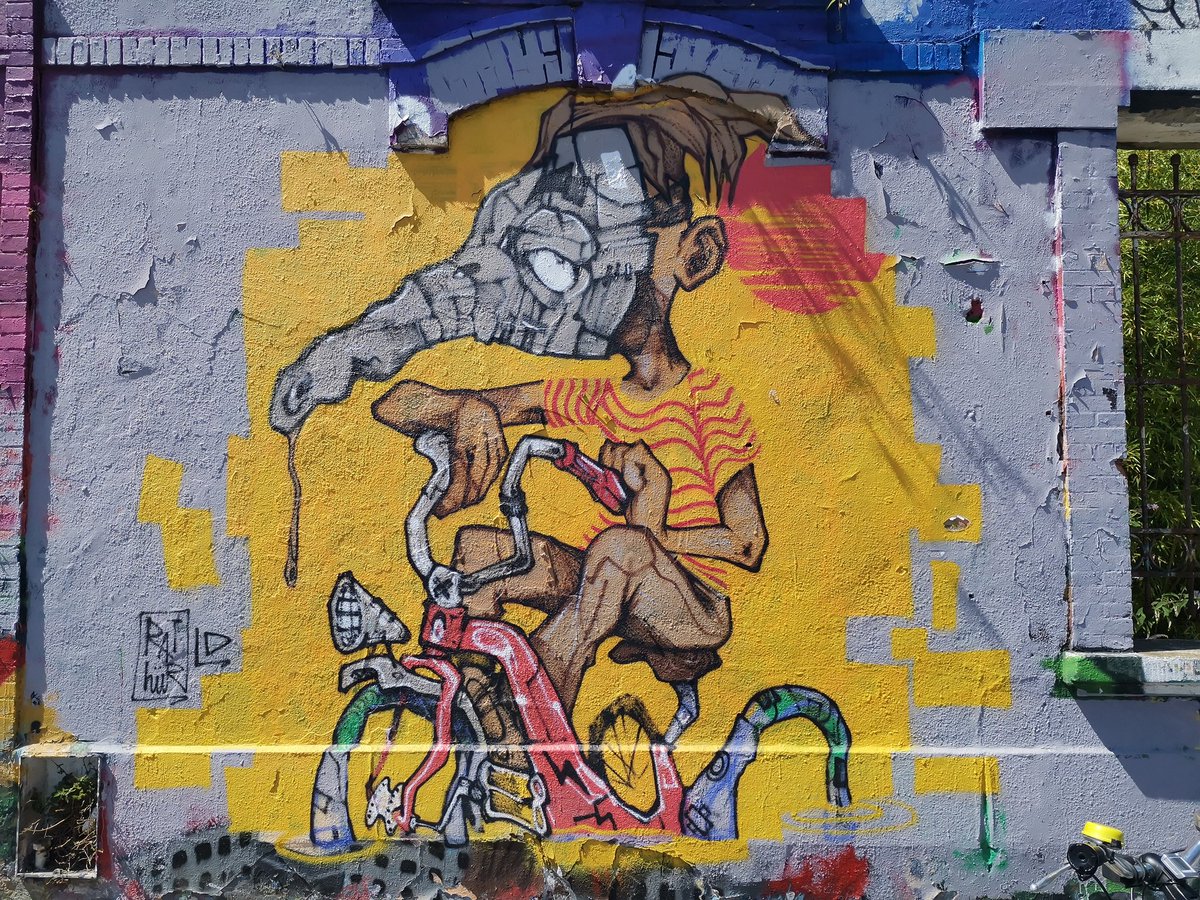 AnitaB_44's tweet photo. A découvrir l'univers de RATHUR LD [insta @rathurld] graffeur, sculpteur avec tjs beaucoup d humour et de bestioles bizarres. 😉 #arturbain #graffiti #graffitinantes #urbanart #urbanartnantes #cultureurbaine #streetart #nantes https://t.co/HhiaxiRKSs