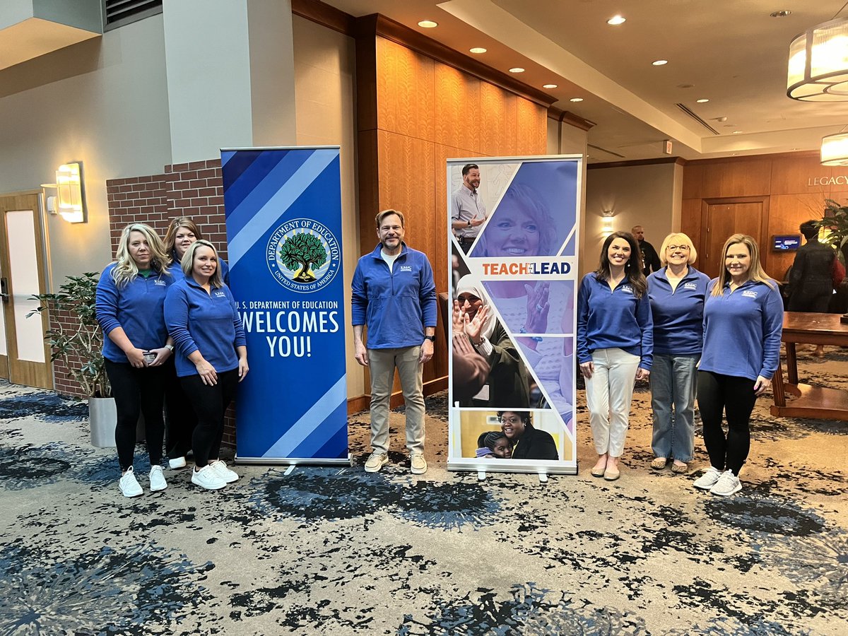 DrJWEvansJr's tweet photo. Amazing game changing weekend @EEDTACenter Teach to Lead Summit! @KyCharge leaders creating a movement w/ other educational leaders from across the nation! Proud & honored to learn w/ the best! Stay tuned! #TTLSummit @KEDC1 @KEDCGrants @usedgov #LeadingTheCHARGE https://t.co/axKnRaatZg