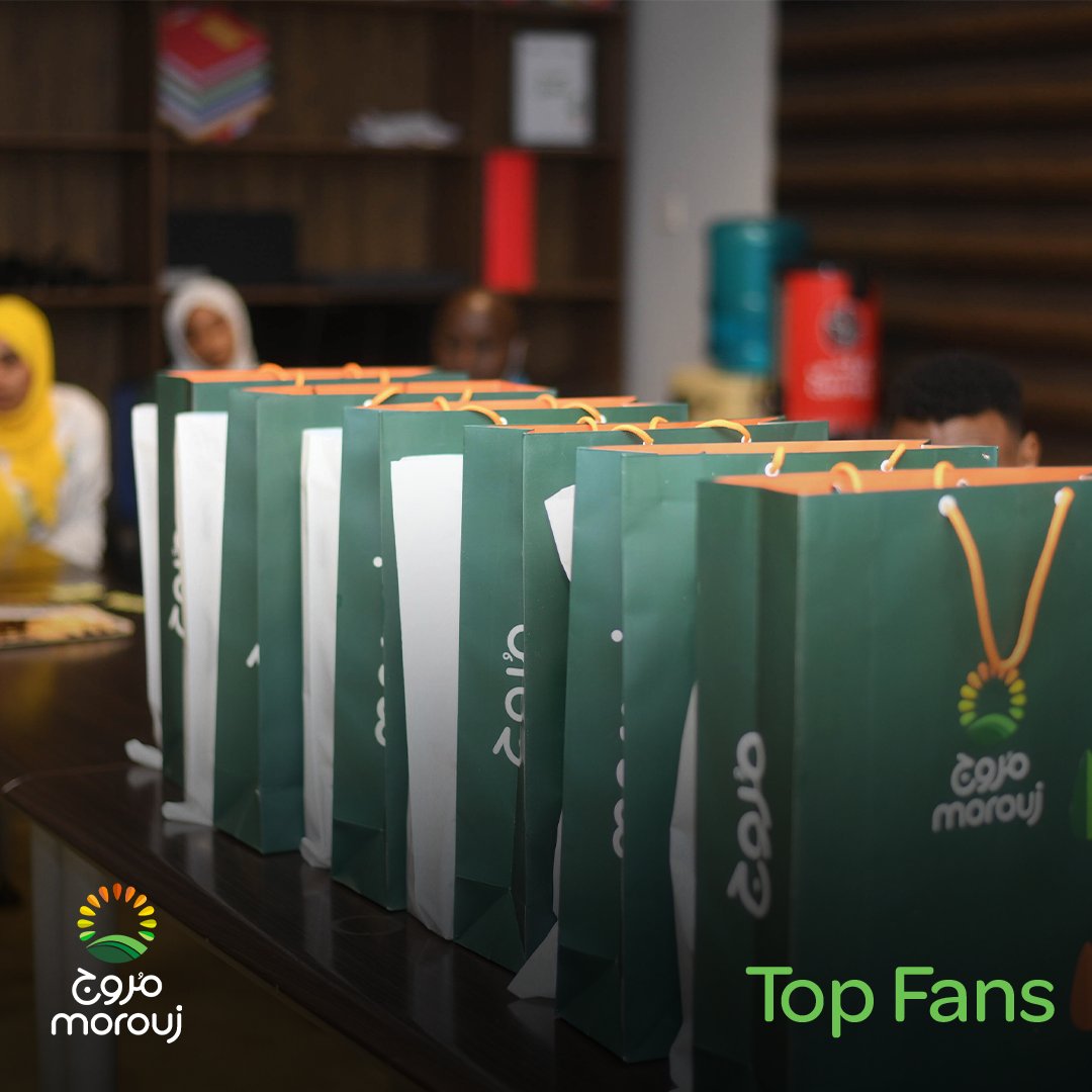 انطلقت الزيارة الثانية لأبرز معجبي شركة مروج , حيث استضافت الشركة جزء من معجبيها لزيارة مصانع الشركة والتعرف على المراحل الأنتاجية المختلفة , بجانب  معرفة كل الاجراءت المتبعة لحفظ سلامة الغذاء وجودة المنتجات, كما تم تكريم المعجبين وتوزيع جوائز مقدمة من الشركة.💚
#مروج
#TopFans