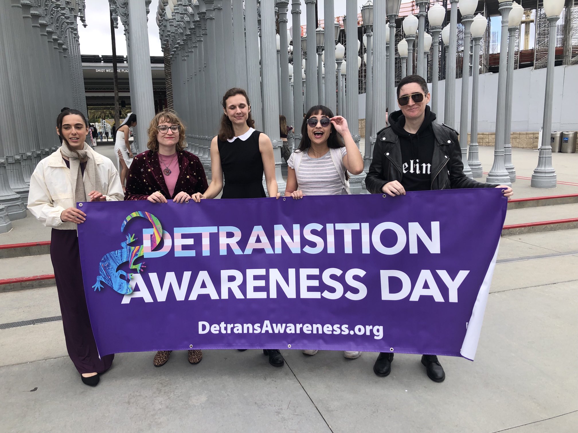 Parents with Inconvenient Truths about Trans on Twitter "In Los