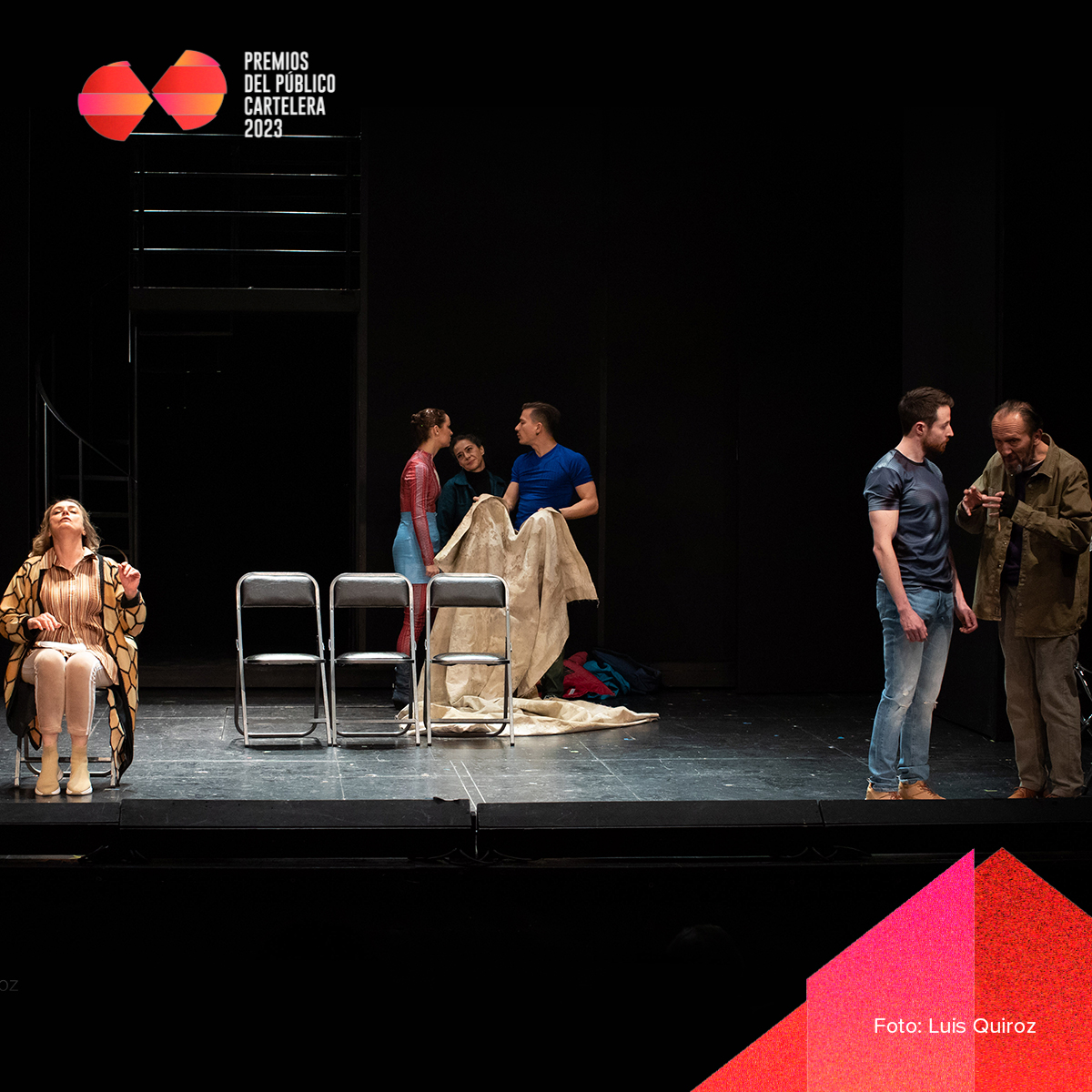Inteligencia Actoral
Una comedia que expone una nueva posibilidad de hacer teatro con "Inteligencia Artificial"; se encuentra dentro de las obras elegidas por el público para el último periodo (feb-mar) de los #PremiosDelPúblico Cartelera 2023.

Vota por tu favorita
<a href="/elteatrocdmx/">Cartelera de Teatro</a>