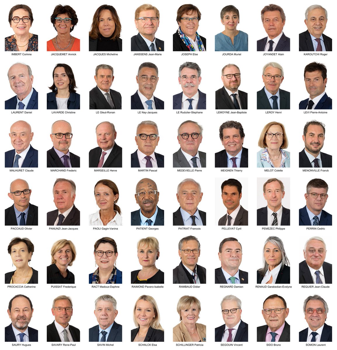 MacronWatch tweet media