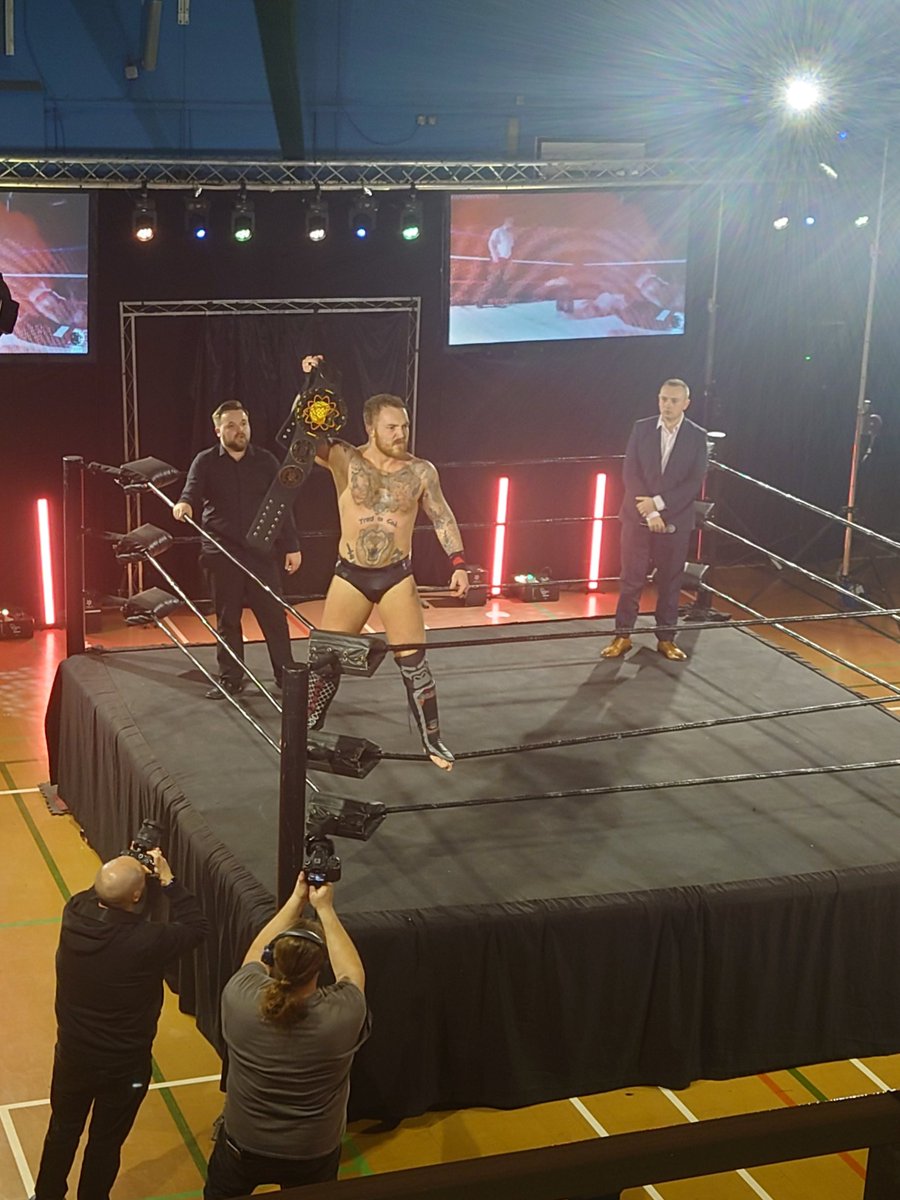 MrCUNT18's tweet photo. AND STILL!!! @WWarWrestling CHAMPION! @CoreyMcRae96 https://t.co/JBY9RuJ8VN