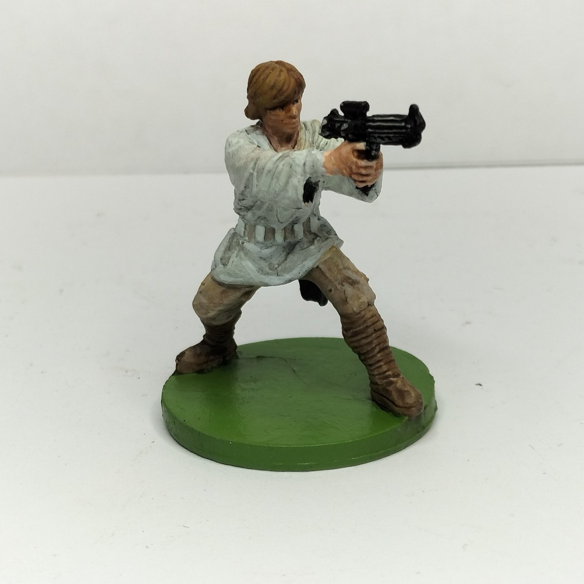 Shada_Wolf's tweet photo. SW Imperial Assault Luke Skywalker sunday afternoon paint session

#starwars #starwarsimperialassault #fantasyflightgames #lukeskywalker #starwarsminiatures #minipainting #minaturepainting #jediscum https://t.co/xM6KNgeWlZ