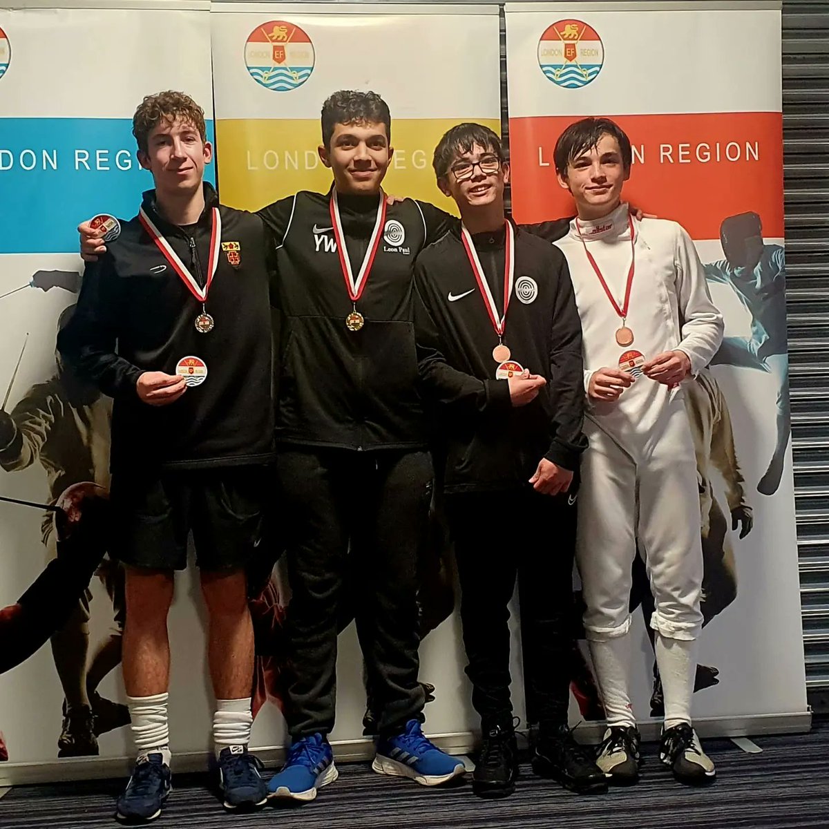 Congratulations to Maxi Jen  for his 3rd place at London region championships 2023.
U16 boys foil
