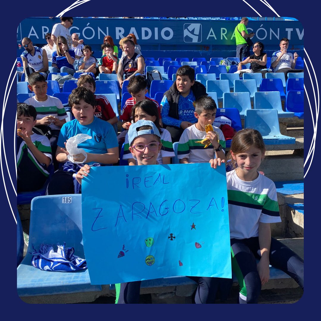 EOssoZ's tweet photo. Gracias al programa "a la Romareda con mi clase", 80 alumnos de nuestro colegio han podido disfrutar del partidazo del @RealZaragoza contra el Leganés.
¡Nos lo hemos pasado fenomenal! 
¡Aúpa Zaragoza!

#ALaRomaredaConMiClase #RealZaragoza @feteresiana https://t.co/QVHViGS3eA
