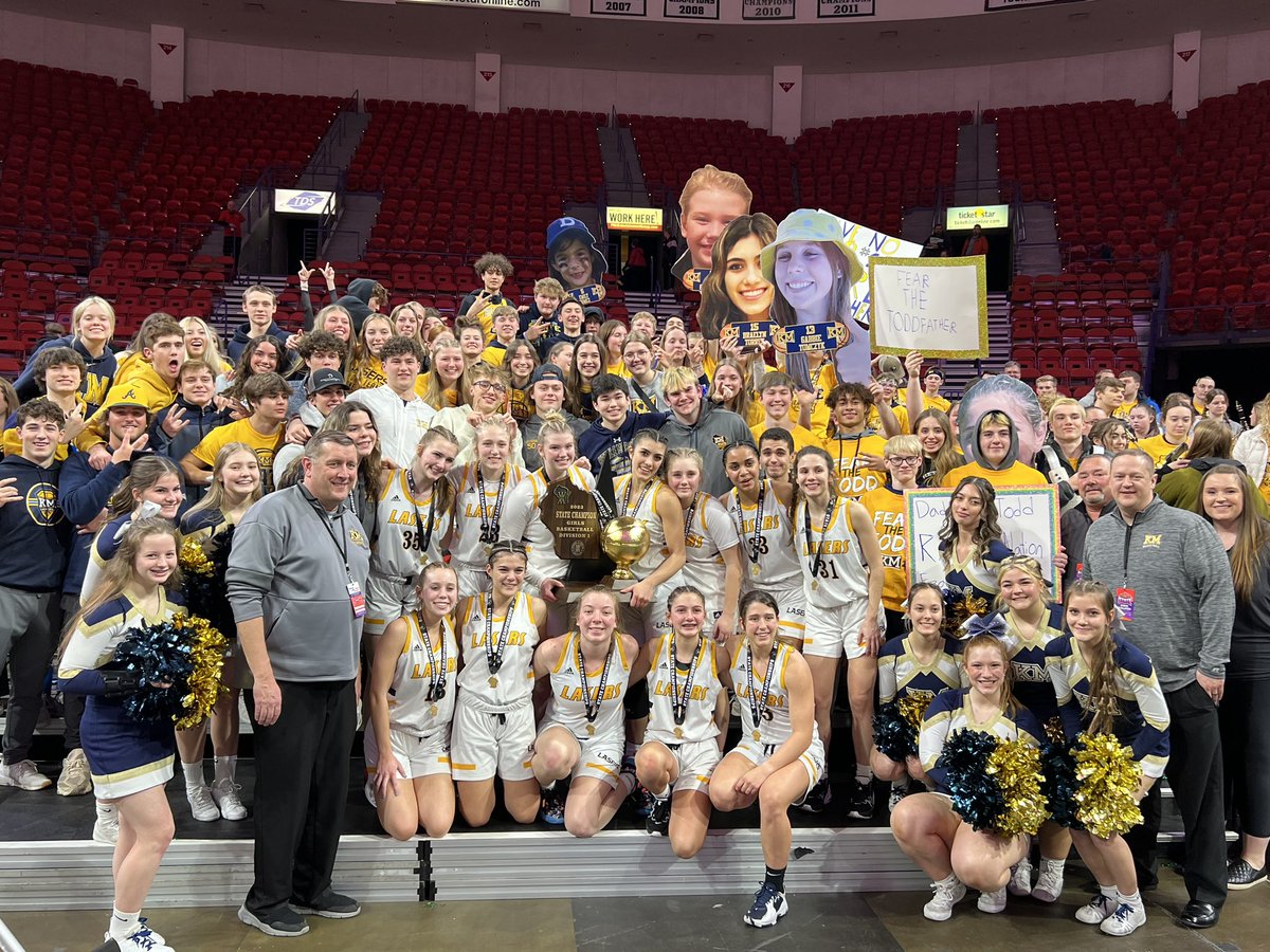 KM Student Section tweet media