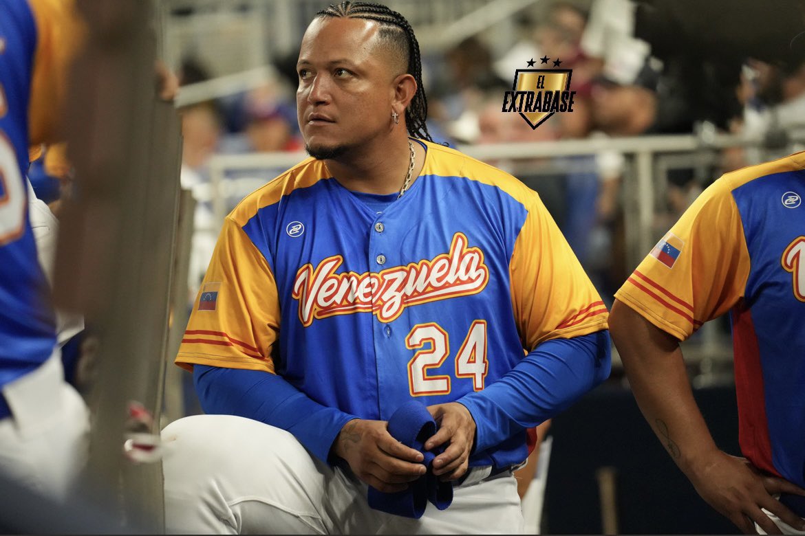 ElExtrabase's tweet photo. Lineup de Venezuela 🇻🇪 para enfrentar a Puerto Rico 🇵🇷 

1. José Altuve - 2B
2. Luis Arráez - 1B
3. Ronald Acuña Jr. - CF
4. Salvador Pérez - C
5. Anthony Santander - RF
6. Andrés Giménez - SS
7. Miguel Cabrera - DH
8. David Peralta - LF
9. Eduardo Escobar - 3B. 

Pablo López - P https://t.co/uvPkvUWgj3