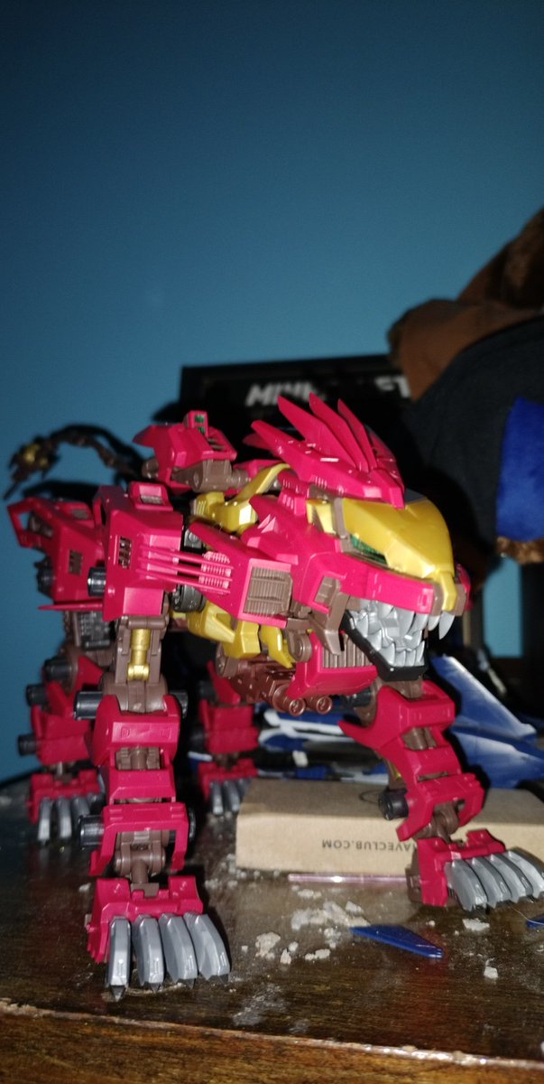 iamnightwing101's tweet image. Finished this bad boy this morning. I feel like the joints on him are better this time round, I will forever hate the front 2 fangs though oh God such a pain to install. Overall a great addition #ZOIDS #zoidshmm #zenabasempire